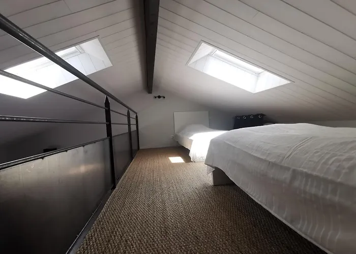 Сasa de vacaciones Le De Larjalas Sainte-Eulalie-de-Cernon